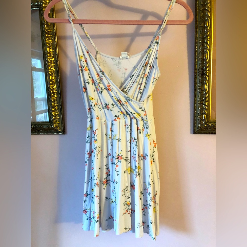 Very cute garage pink and yellow flower white romper